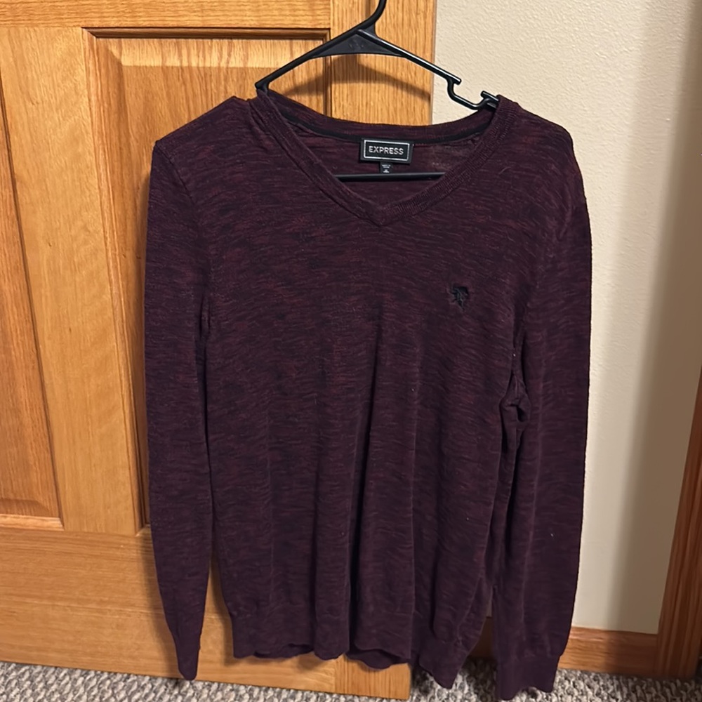 LIKE NEW: Men’s Express V- Neck Sweater -Medium